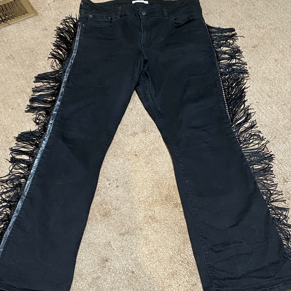Levi’s 725 Size 32 with Fringe Detail Black Bootcut Jeans